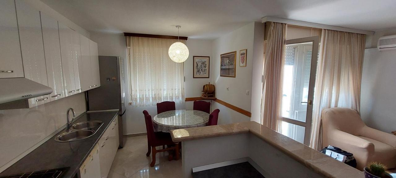 Ferienwohnung Lana Split Exterior foto